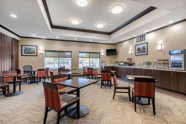 Amenities - Comfort Inn & Suites Cedar Hill
