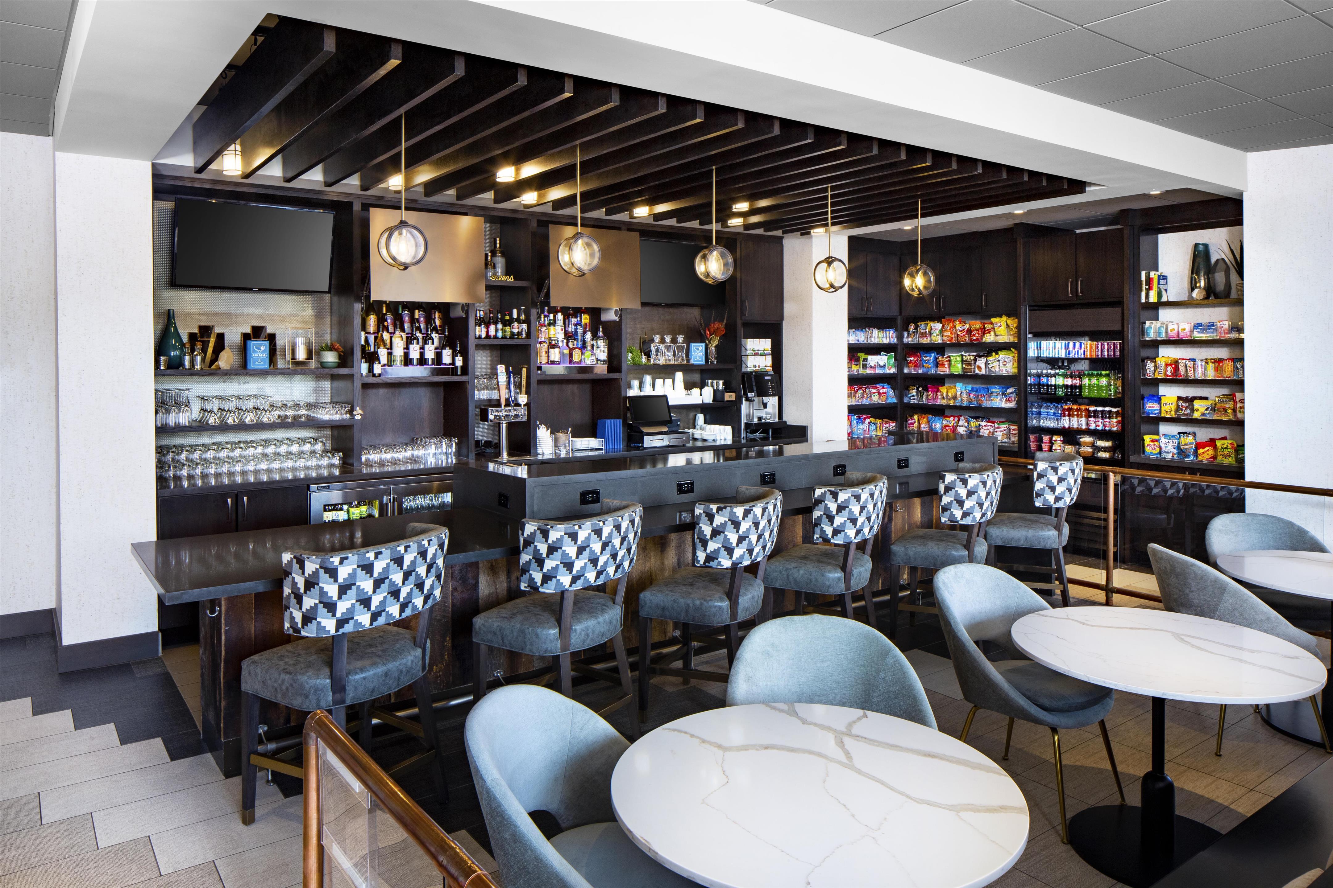 Bar Lounge | Hyatt Place Moab