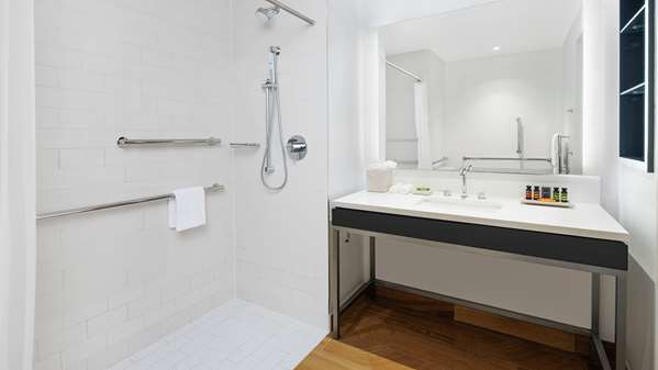  - Canopy by Hilton Hotel Midtown Atlanta