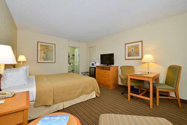  - Travelodge Palm Springs