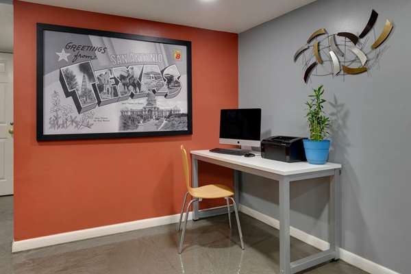 Conference Area - Super 8 Motel Downtown San Antonio - I-35, Exit 158