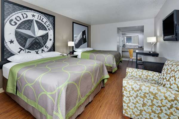 - Super 8 Motel Downtown San Antonio - I-35, Exit 158
