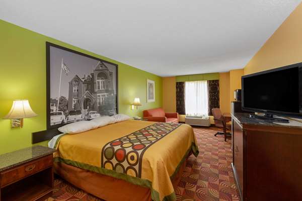  - Super 8 Motel Eldon