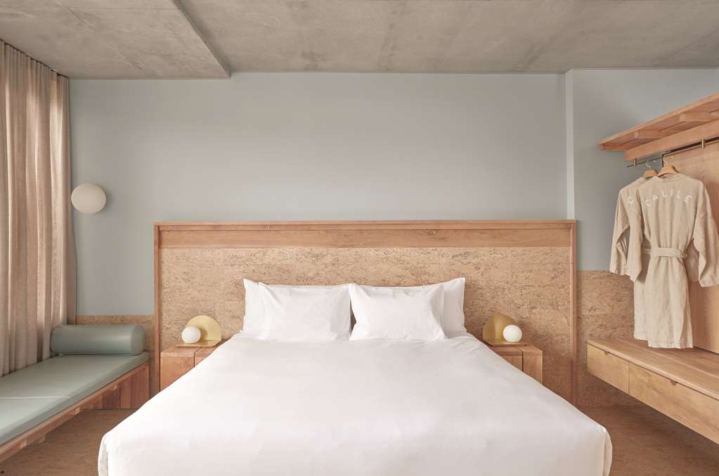 Guest photo