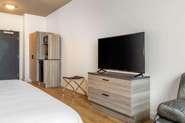  - Rodeway Inn Pikogan