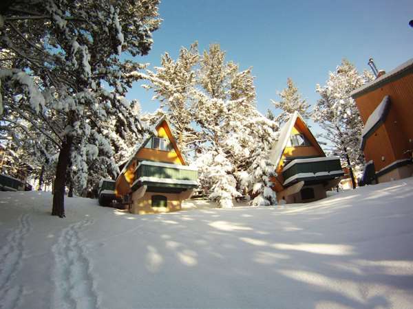 Exterior view - Douglas Fir Resort & Chalets Banff