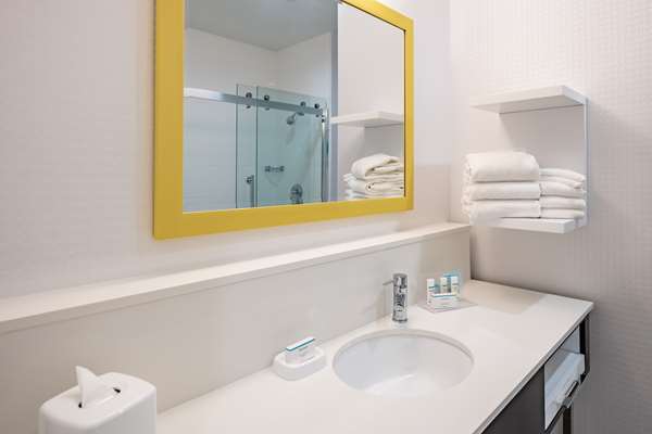  - Hampton Inn Central Plano