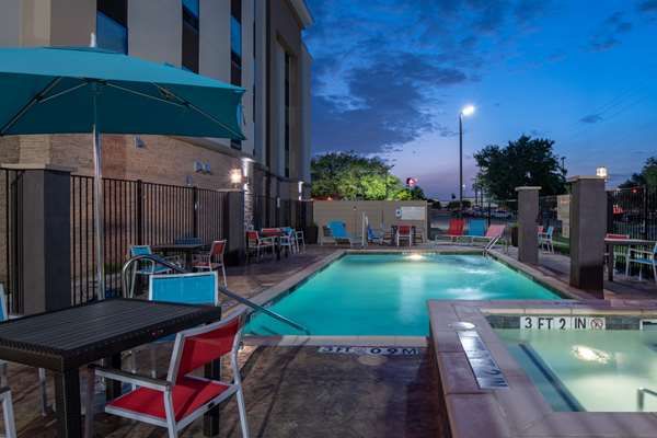 Pool - Hampton Inn Central Plano