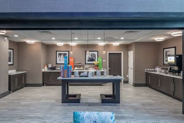 Amenities - Hampton Inn Central Plano