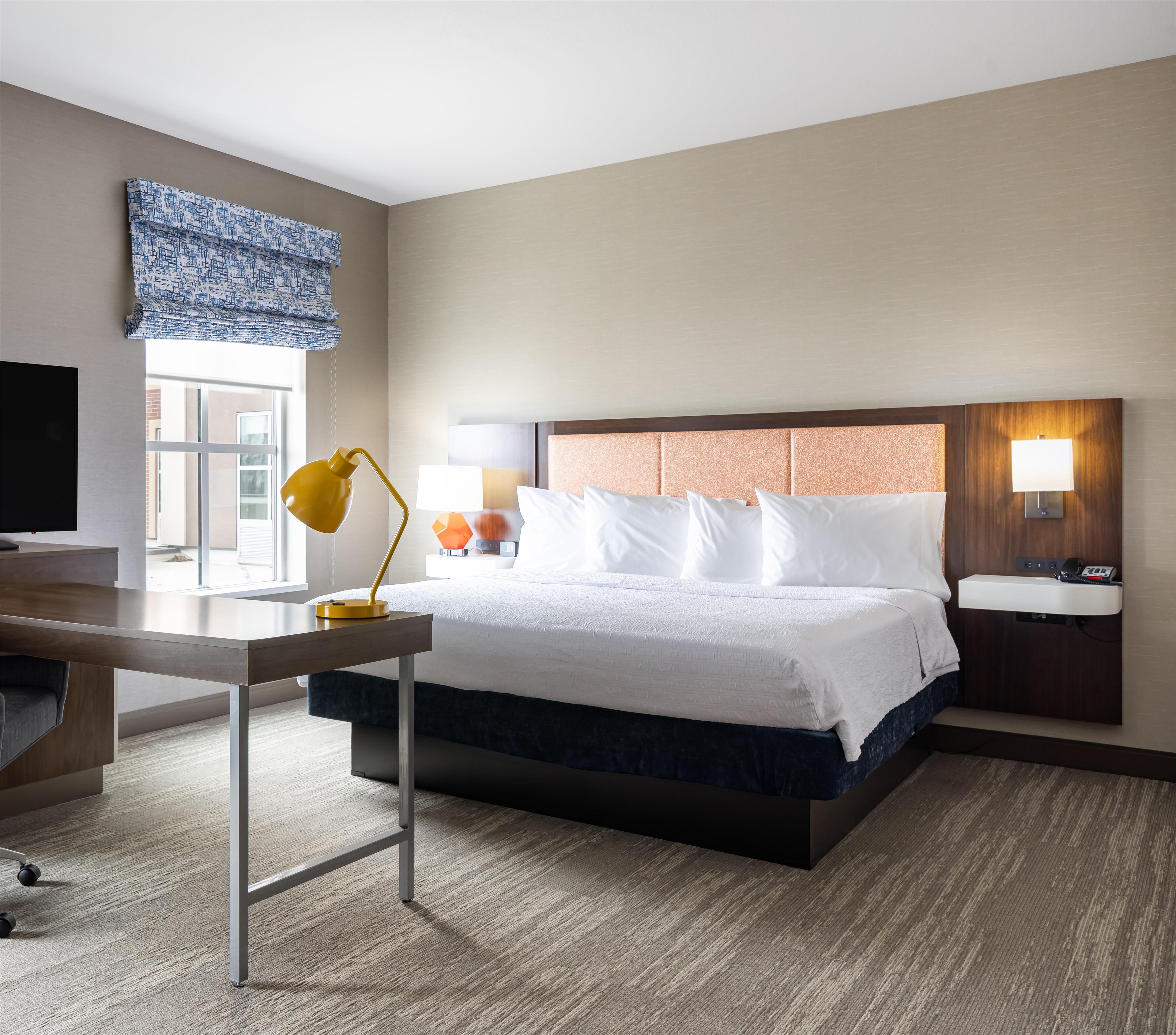 Hampton Inn & Suites North Logan, UT Room Type - 1 KG HR ACC FRG MIC STE NS