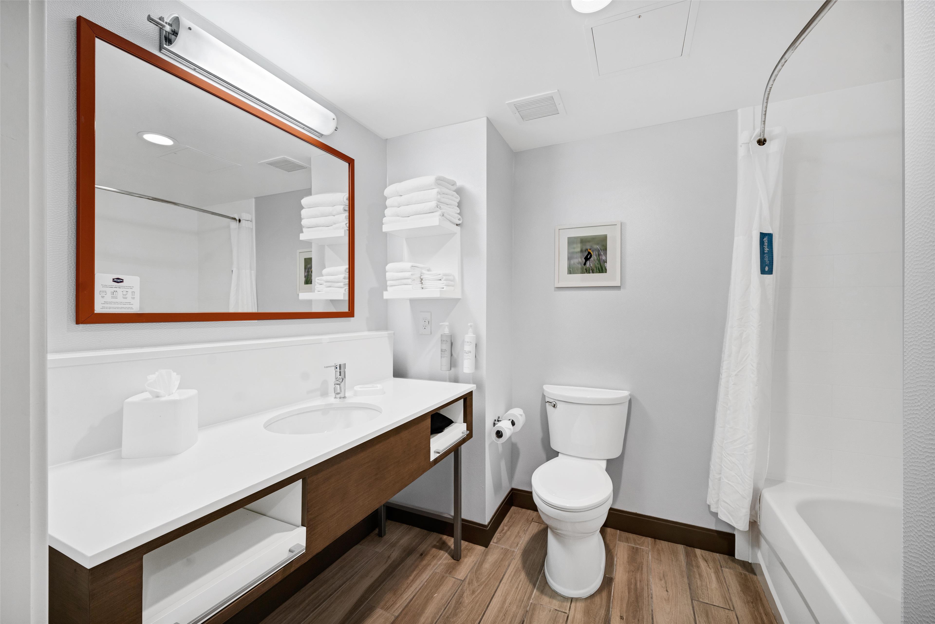 Hampton Inn & Suites North Logan, UT Room Type - 2QN HR ACC FRG MIC STE NS