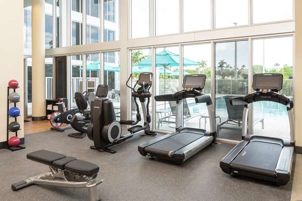 Fitness/ Exercise Room - DoubleTree by Hilton Hotel Doral