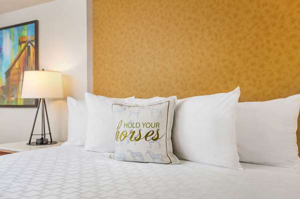  - Galt House Hotel & Suites Louisville - I-64, Exits 4 & 5B