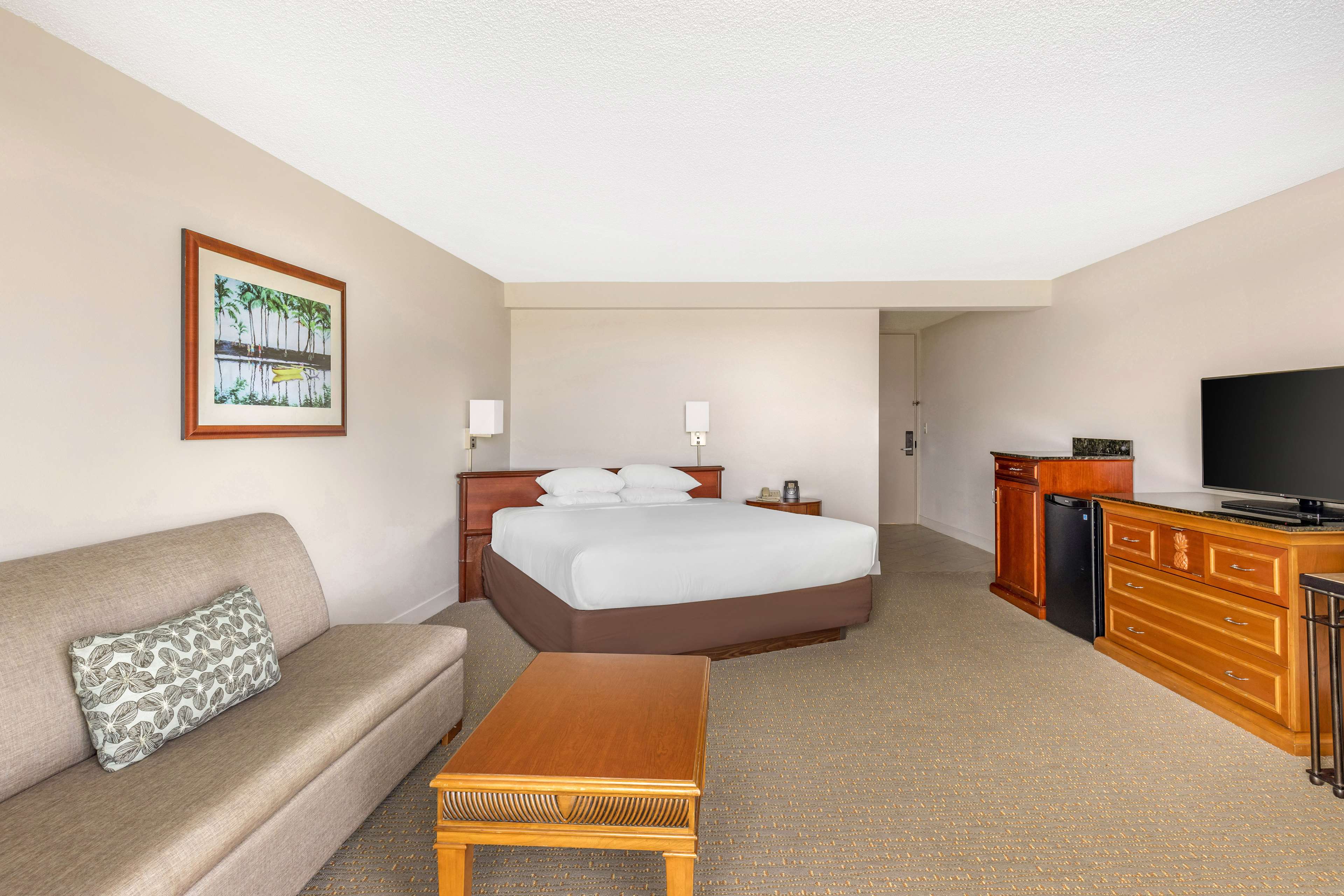 Ocean Tower by Hilton Grand Vacations Room Type - PARTIAL OCEAN VIEW 1 KING