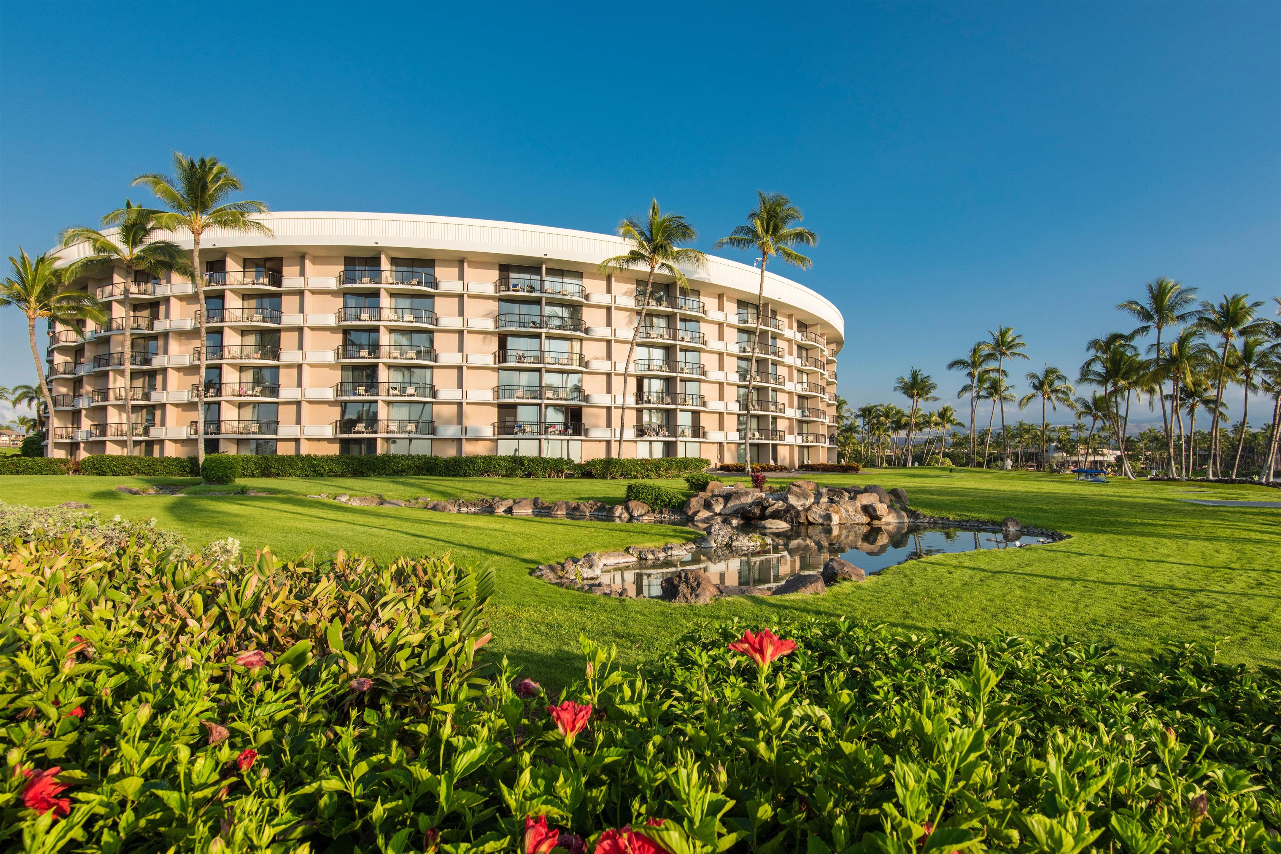 Exterior | Hilton Grand Vacations Club Ocean Tower Waikoloa Village