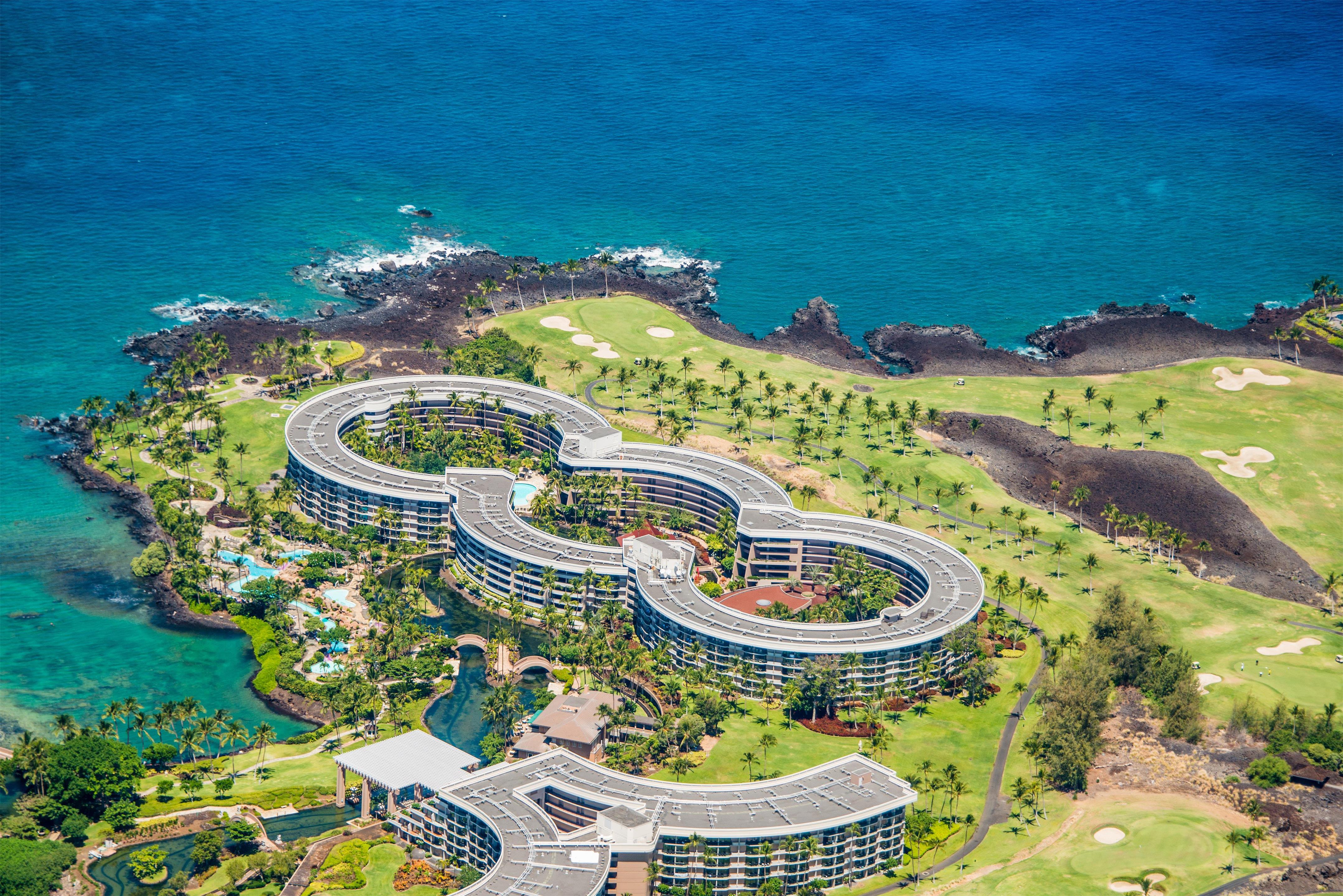 Exterior | Hilton Grand Vacations Club Ocean Tower Waikoloa Village