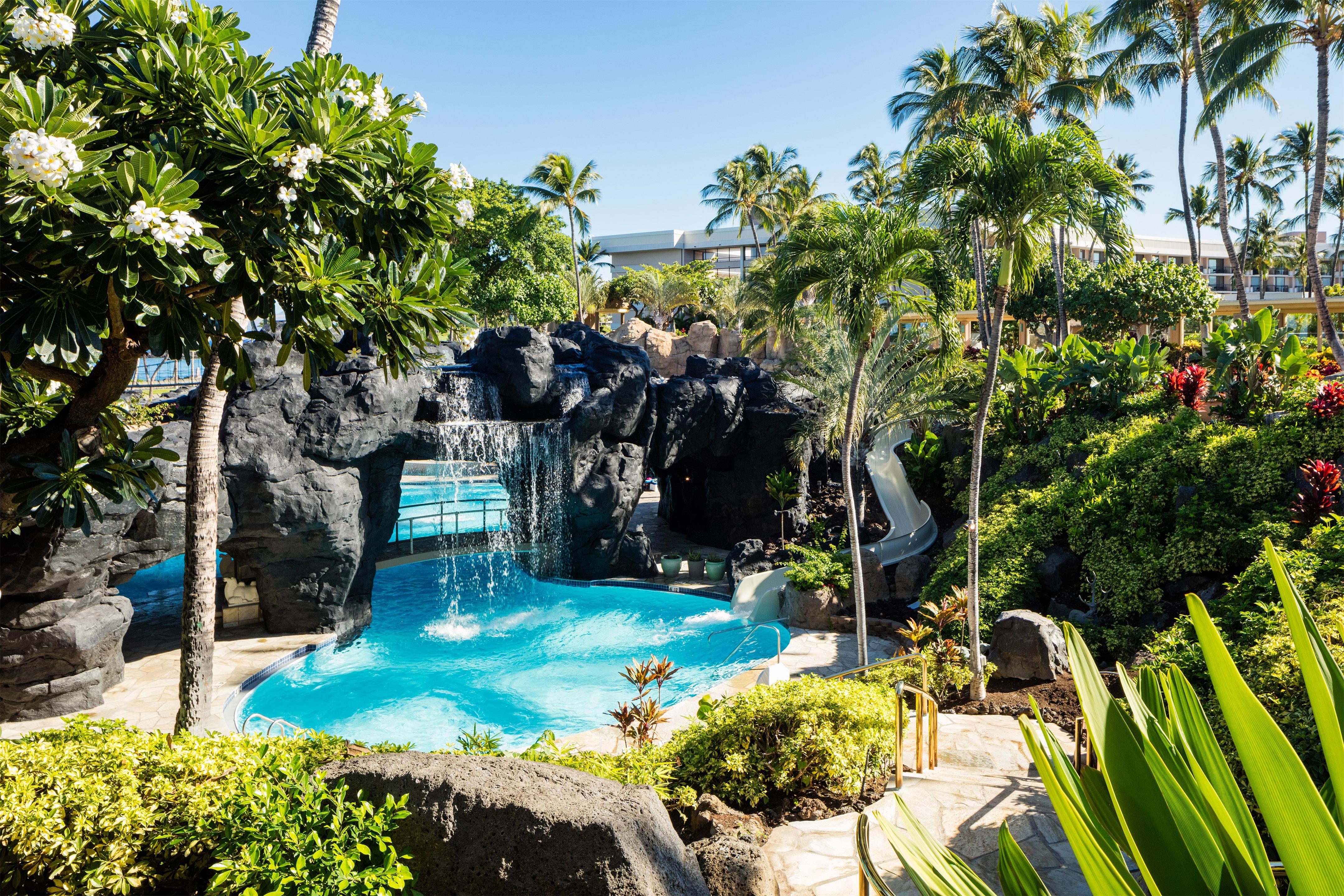 Pool | Hilton Grand Vacations Club Ocean Tower Waikoloa Village