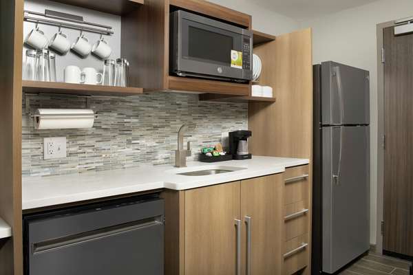  - Home2 Suites by Hilton Lakeland