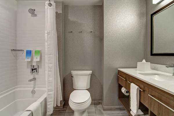  - Home2 Suites by Hilton South Edmonton