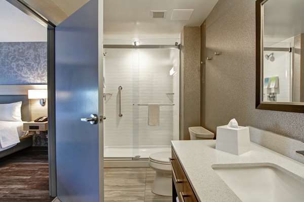  - Home2 Suites by Hilton South Edmonton