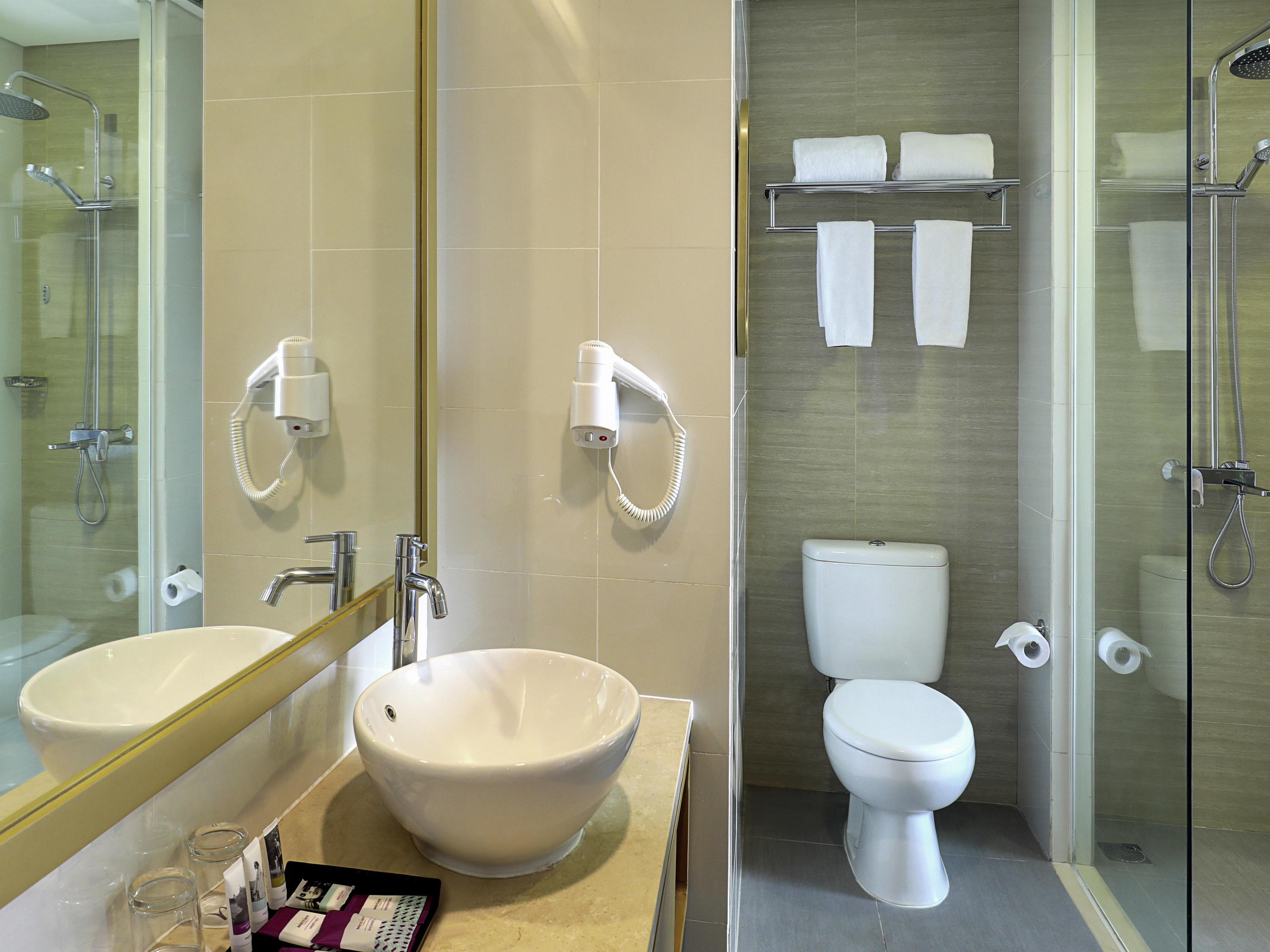 MERCURE NEXA BANDUNG SUPRATMAN Room Type - Superior Room with 2 single beds
