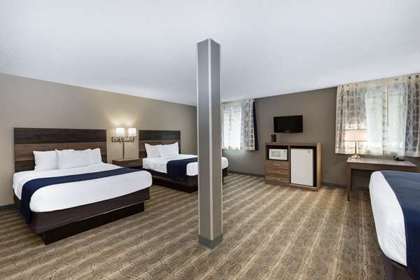  - Days Inn & Suites Downtown Wisconsin Dells