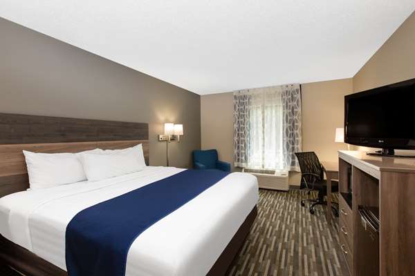  - Days Inn & Suites Downtown Wisconsin Dells