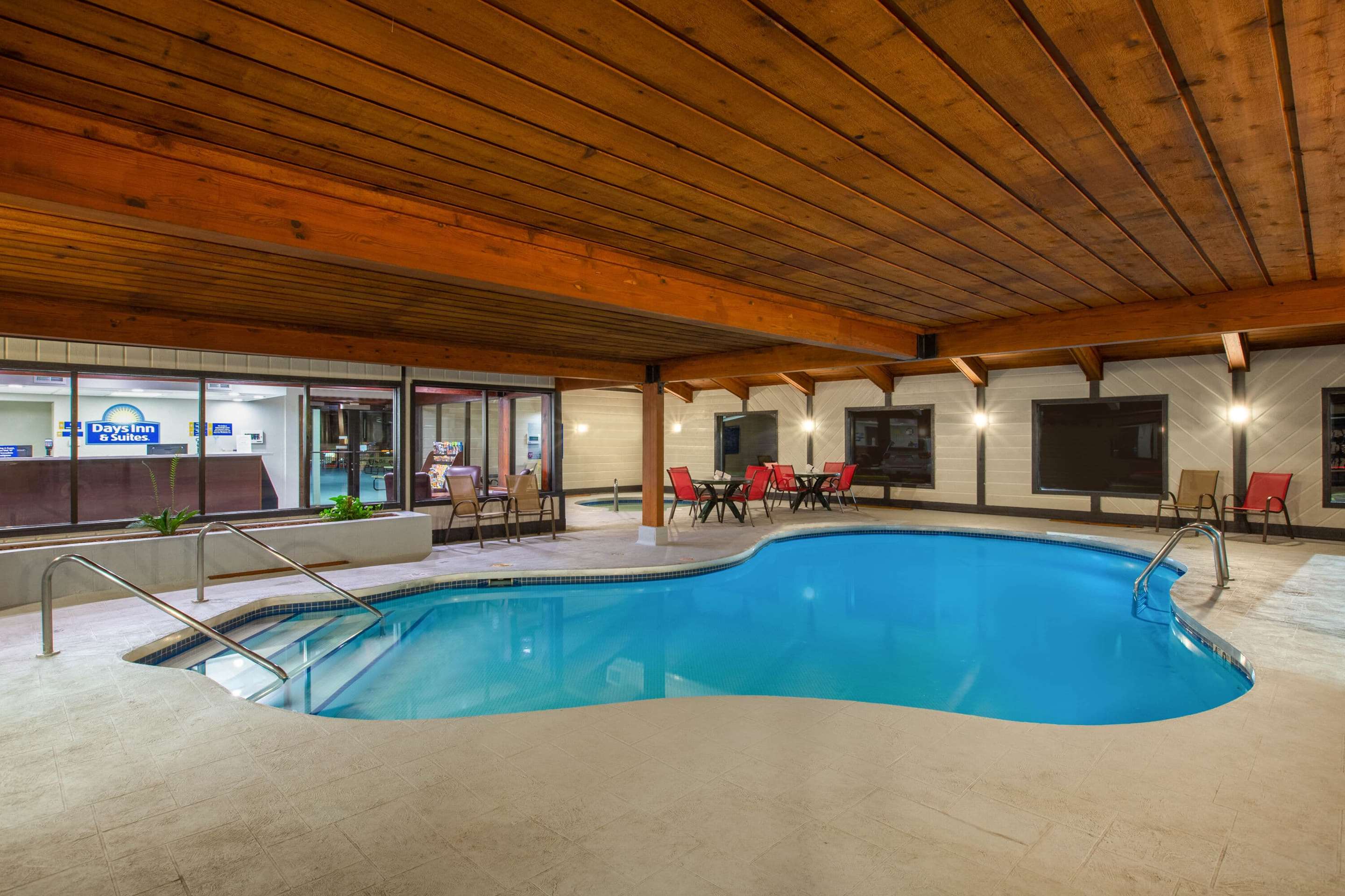 Pool | Days Inn & Suites by Wyndham Wisconsin Dells