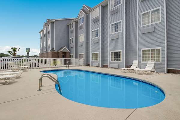 Pool - SureStay Hotel by Best Western Shallotte