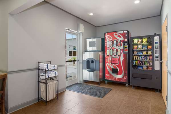  - SureStay Hotel by Best Western Shallotte