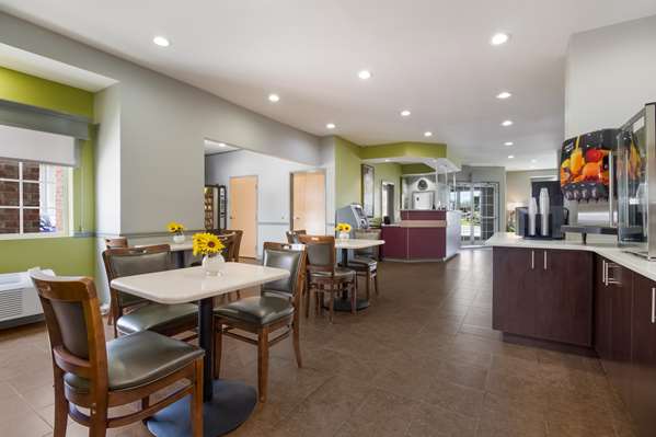 Restaurant - SureStay Hotel by Best Western Shallotte