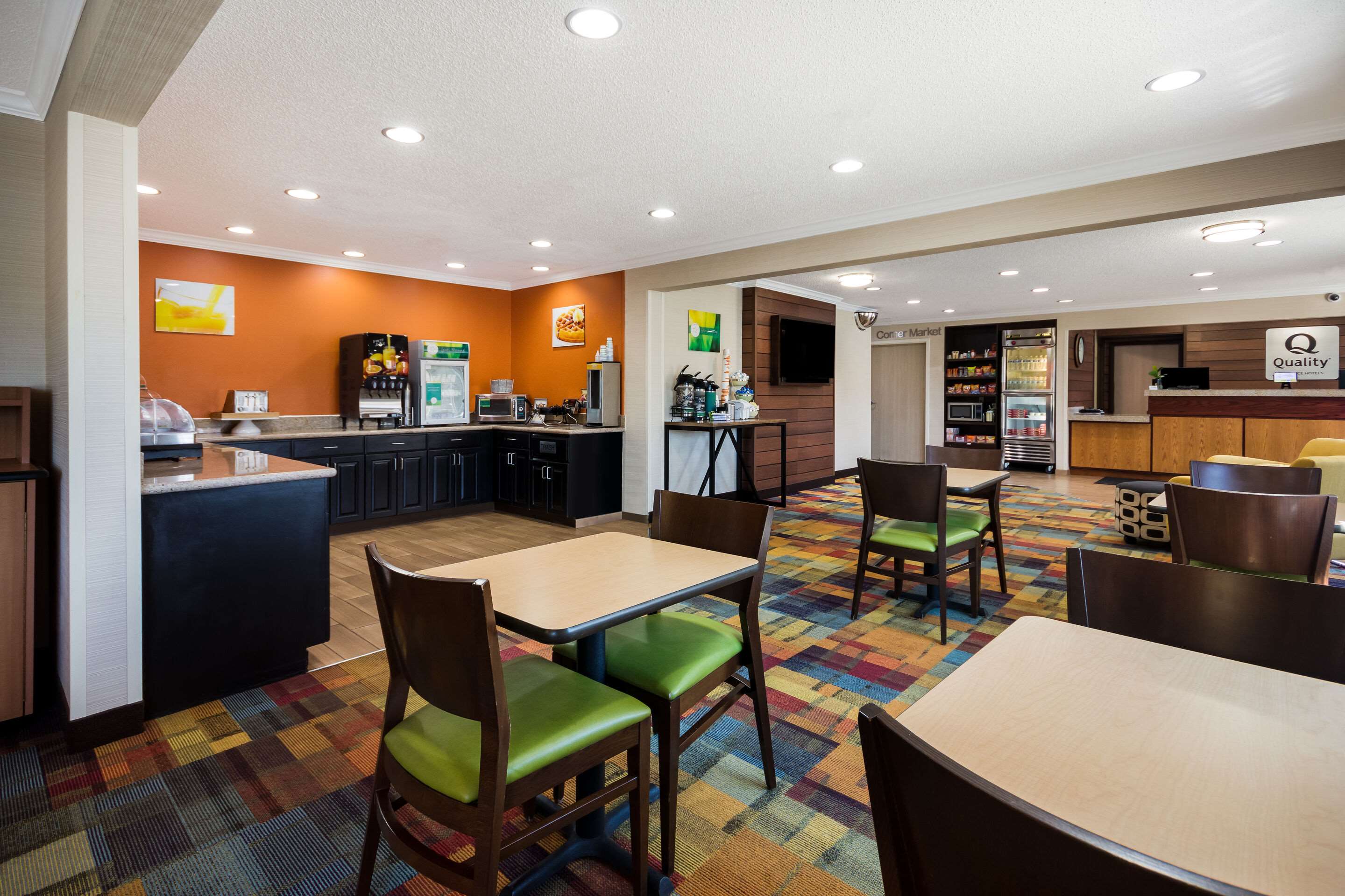 Breakfast area | Quality Inn & Suites
