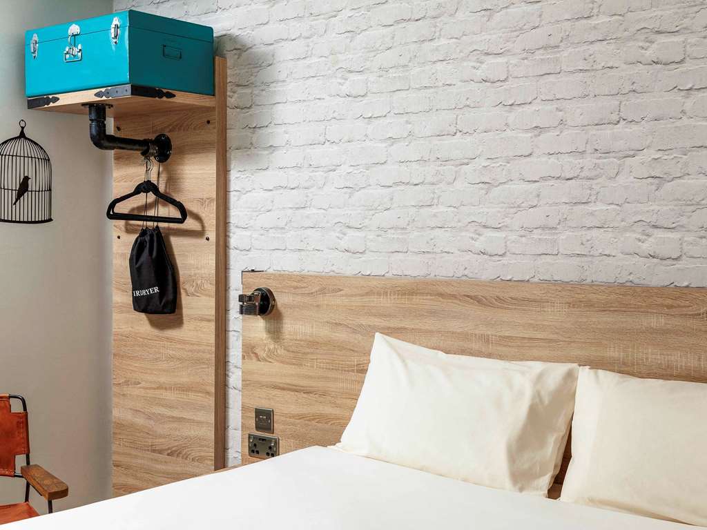 ibis Styles Birmingham Oldbury - Tap to explore photos