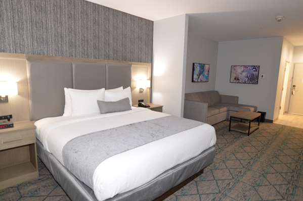 Suite - Best Western Plus Executive Residency Oklahoma City - I-35, Exit 123