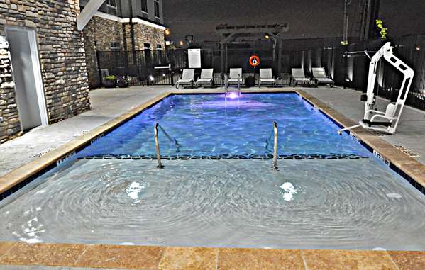Pool - Best Western Plus Executive Residency Oklahoma City - I-35, Exit 123