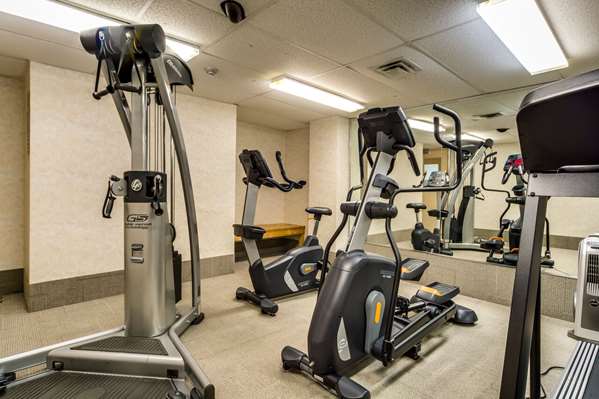 Fitness/ Exercise Room - Monte Carlo Inn Toronto Markham