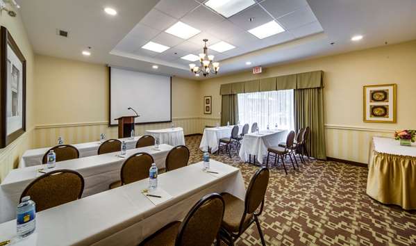 Bar - Monte Carlo Inn & Suites Barrie