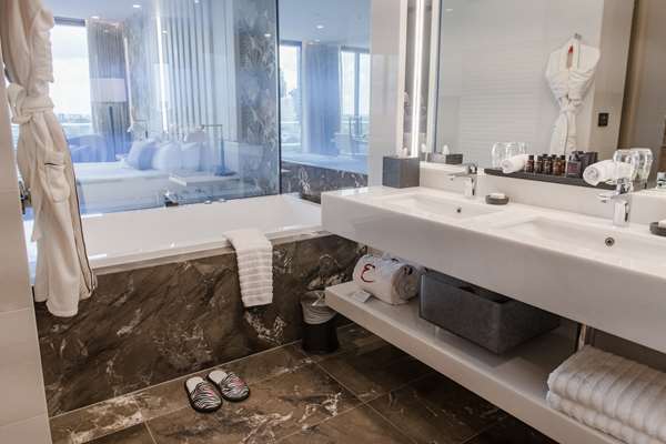 EMPORIUM HOTEL SOUTHBANK - Photo 41