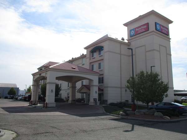 Exterior view - SureStay Plus Hotel by Best Western Billings