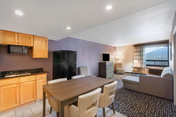Suite - La Quinta Inn & Suites Glenwood Springs - I-70, Exit 116