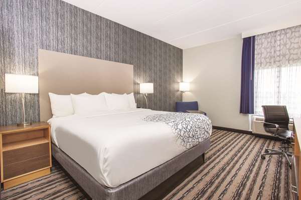  - La Quinta Inn & Suites Buffalo