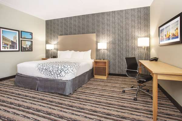  - La Quinta Inn & Suites Buffalo