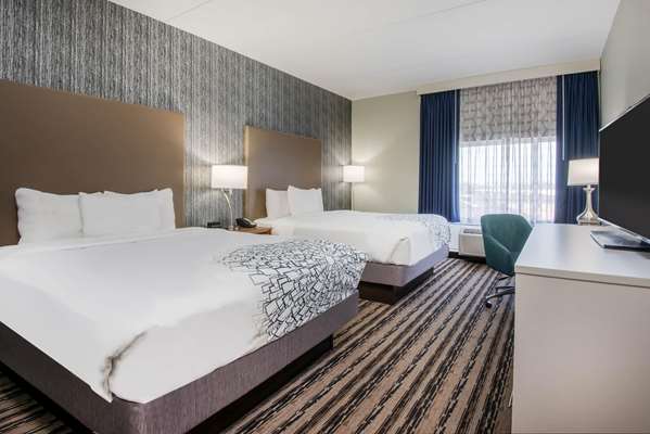  - La Quinta Inn & Suites Buffalo