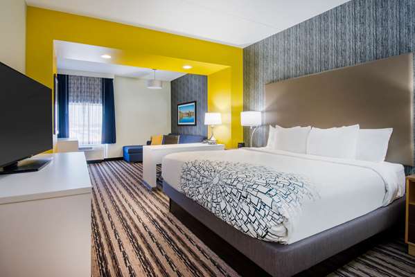 Suite - La Quinta Inn & Suites Buffalo