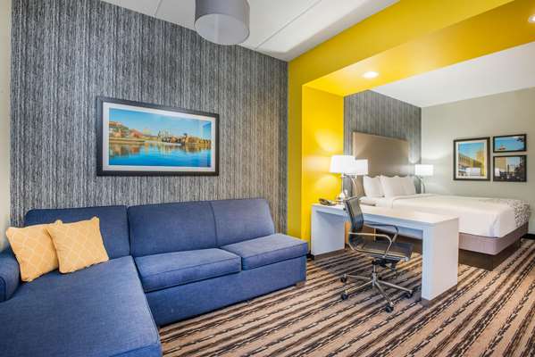 Suite - La Quinta Inn & Suites Buffalo