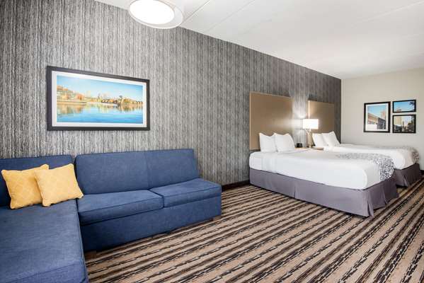 Suite - La Quinta Inn & Suites Buffalo