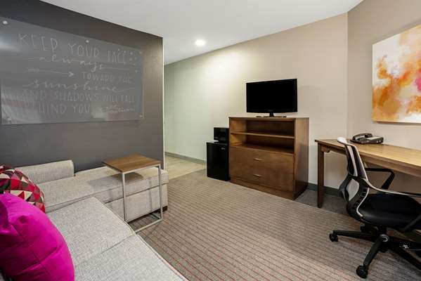  - La Quinta Inn & Suites Federal Way - I-5, Exit 143