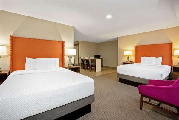  - La Quinta Inn & Suites Federal Way - I-5, Exit 143