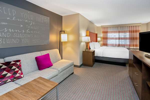 Suite - La Quinta Inn & Suites Federal Way - I-5, Exit 143