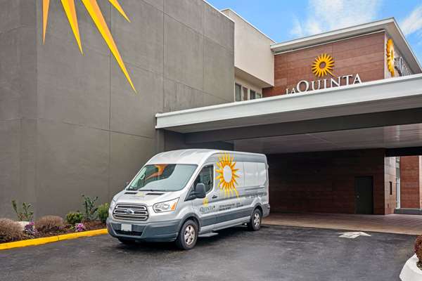  - La Quinta Inn & Suites Federal Way - I-5, Exit 143